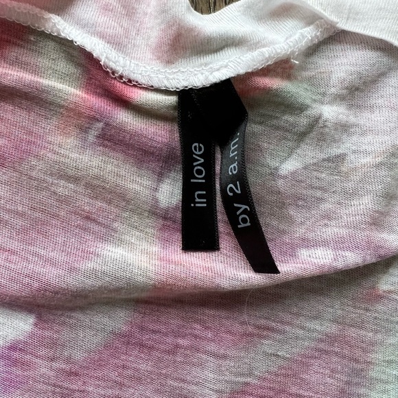 Floral Tie Dye Design Short Sleeve Shirt - Picture 3 of 4